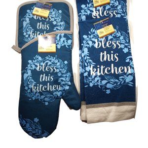 Five Piece Towel And Pot Holder Set 2/20